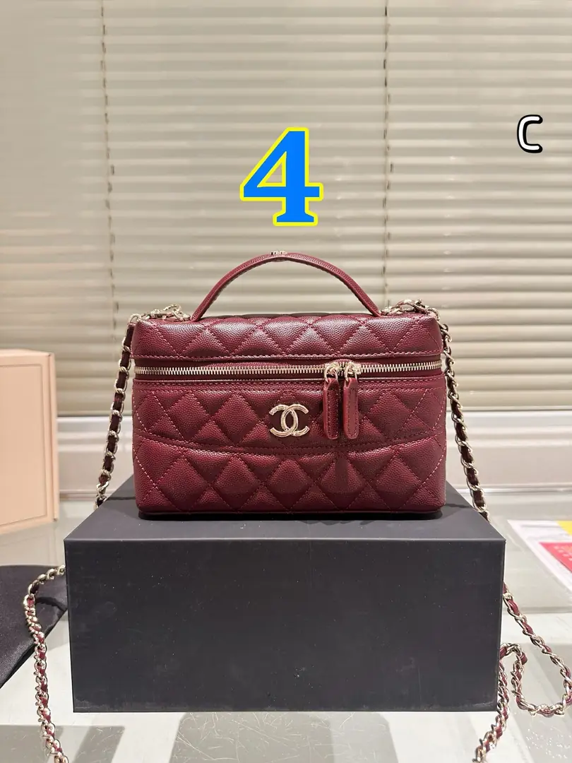 9361-59.99$-chanel-Silver logo gallery