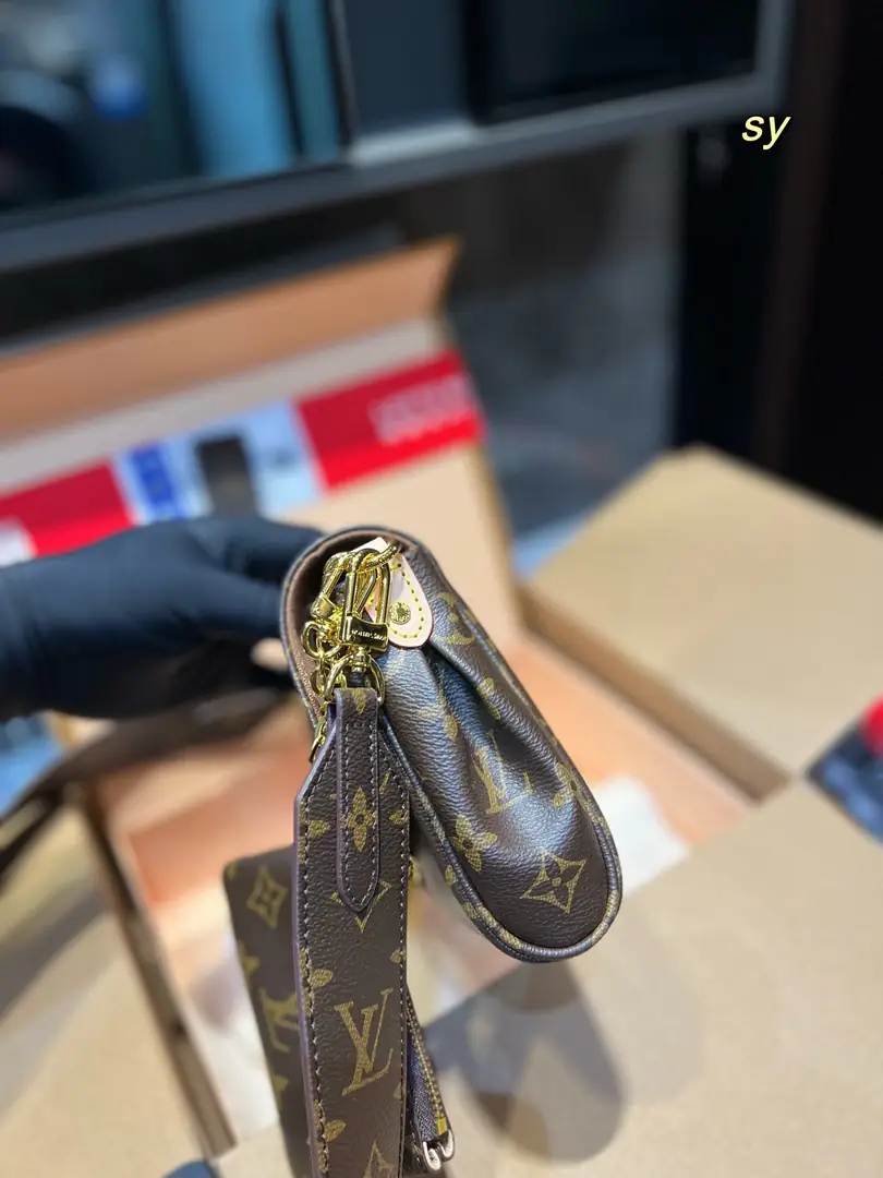 9374-58.8$-LV gallery