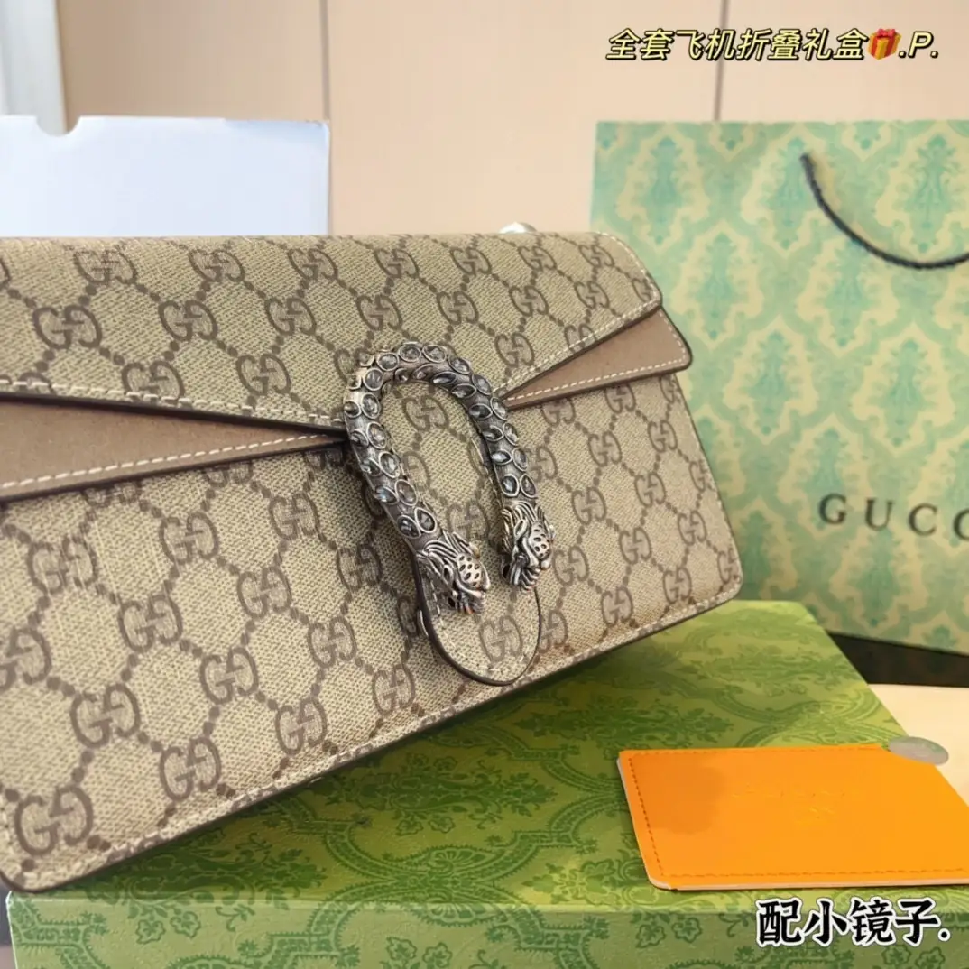 9381-64$-GUCCI gallery