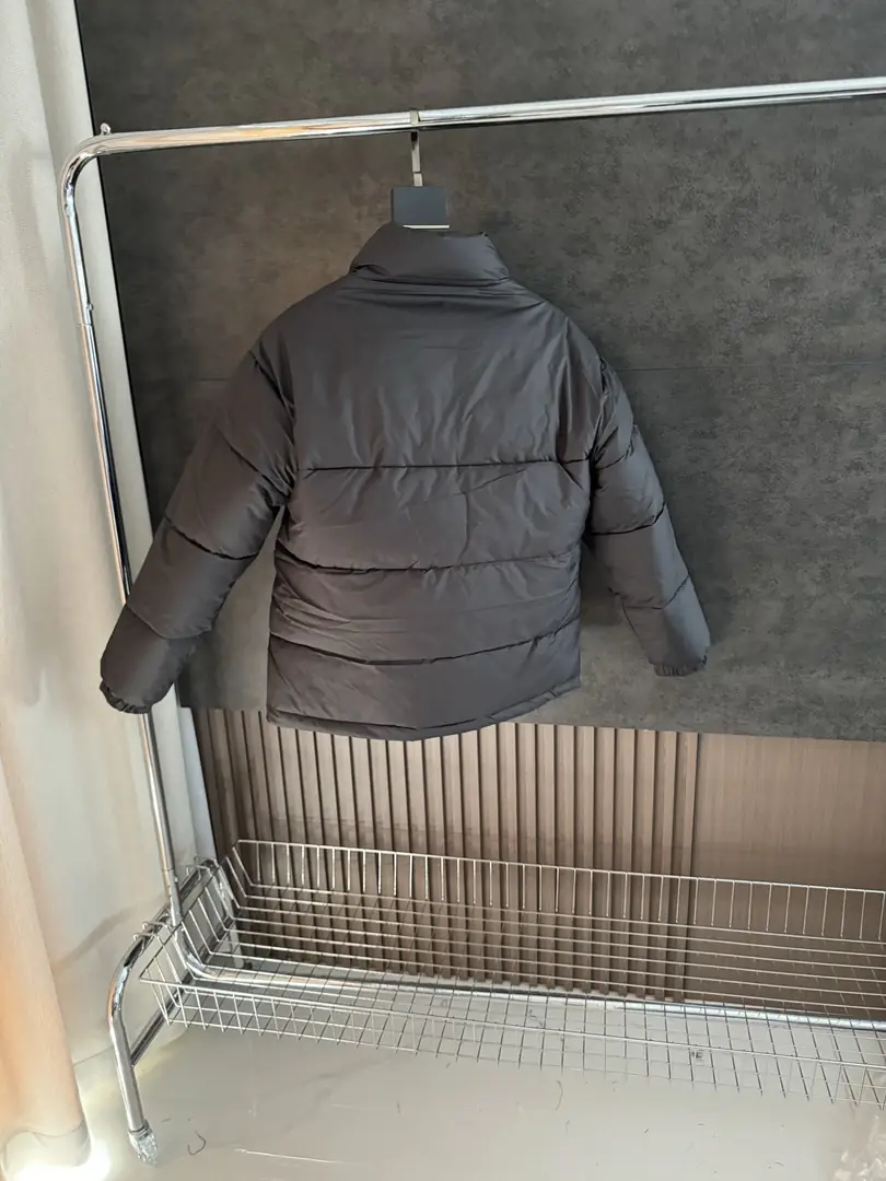 9391-75$-GUCCI gallery