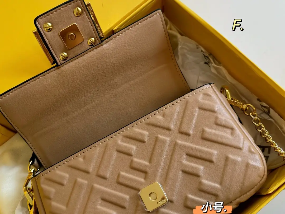 9432-57$-fendi gallery