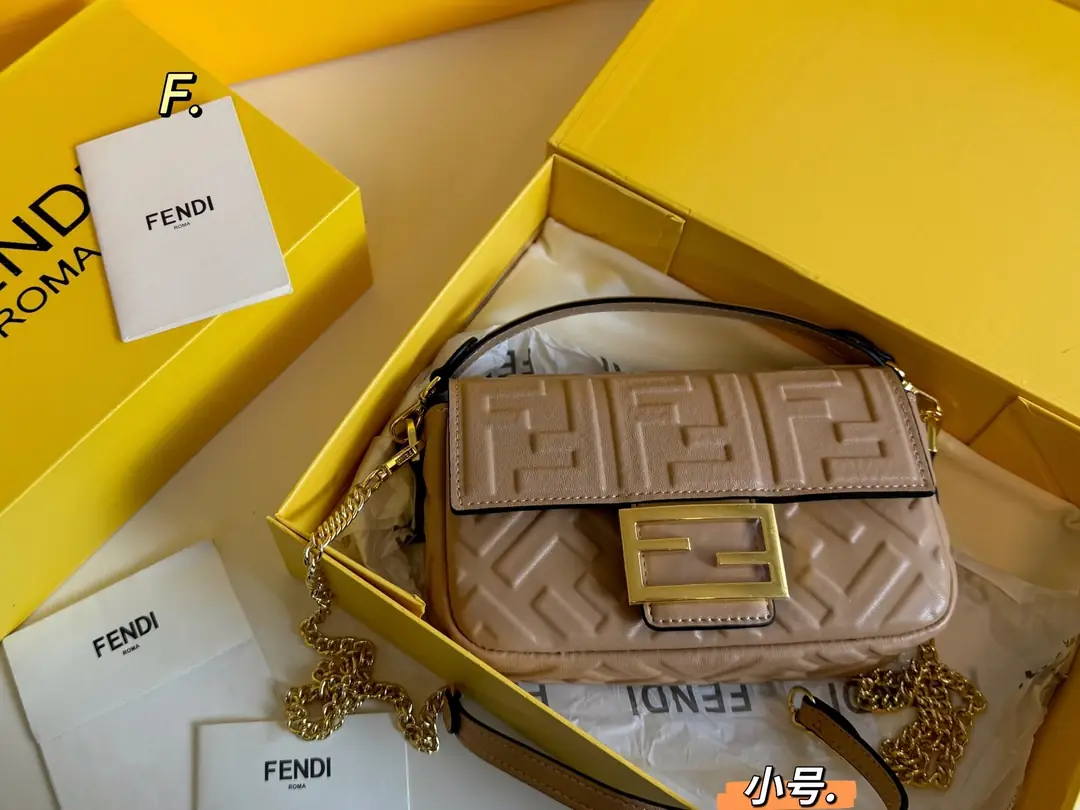 9432-57$-fendi gallery