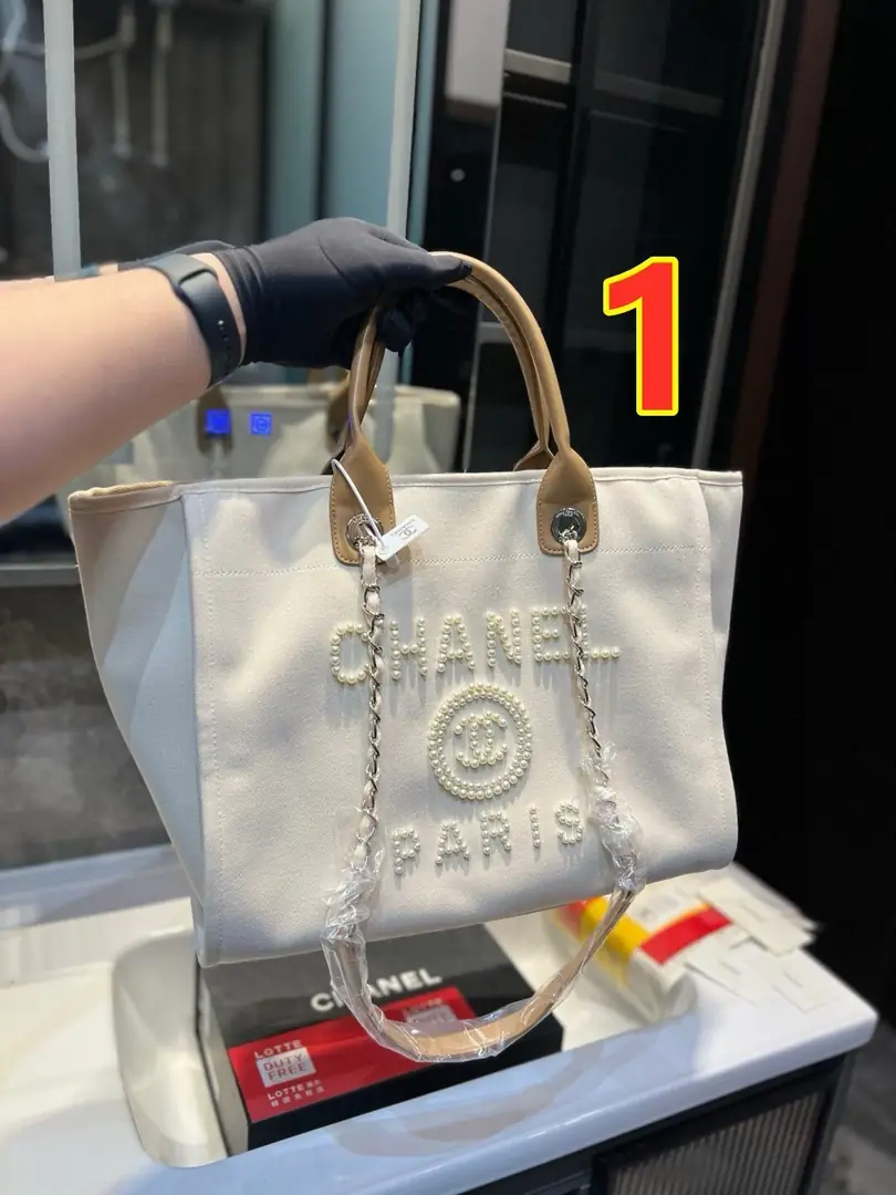 9450-65$-chanel gallery