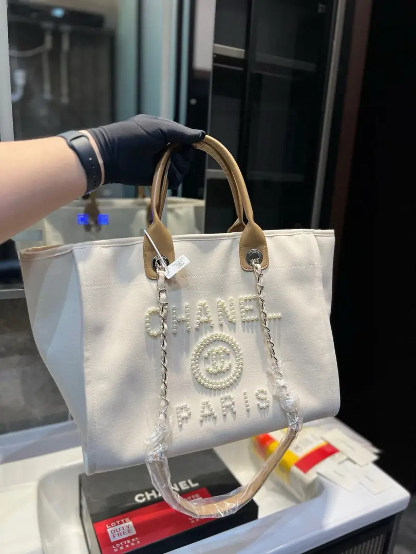 9450-65$-chanel gallery