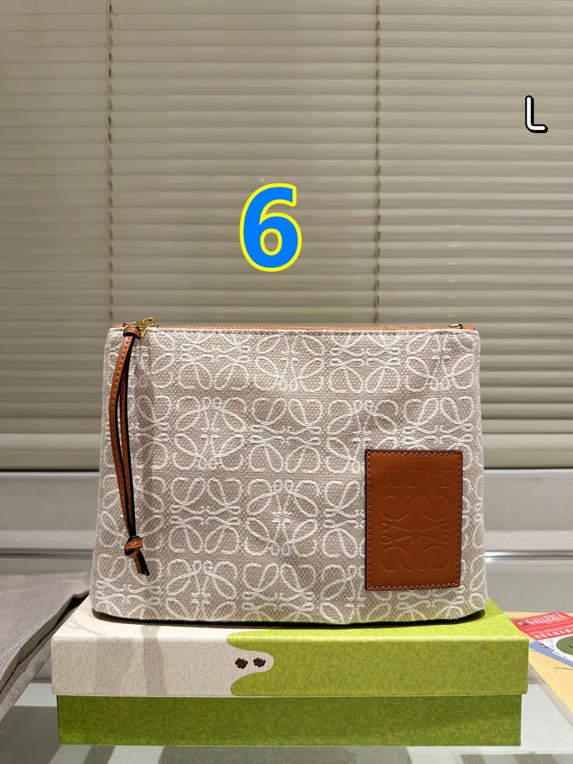 9452-55$-loewe gallery