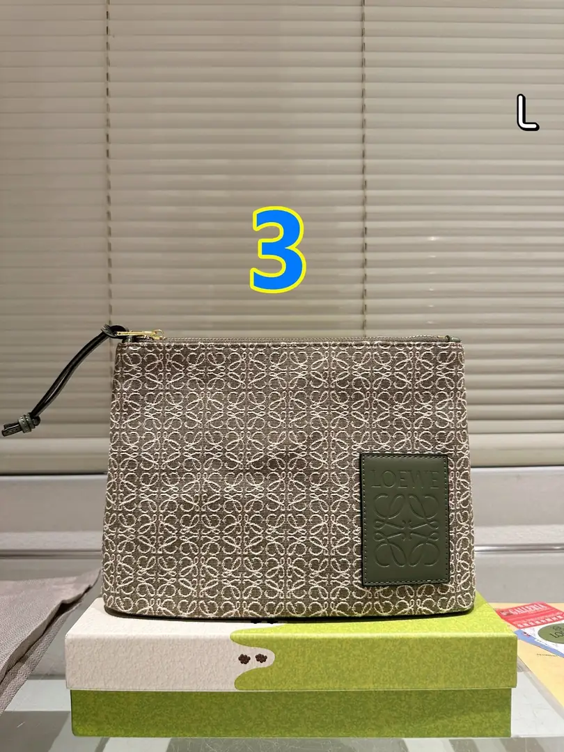 9452-55$-loewe gallery