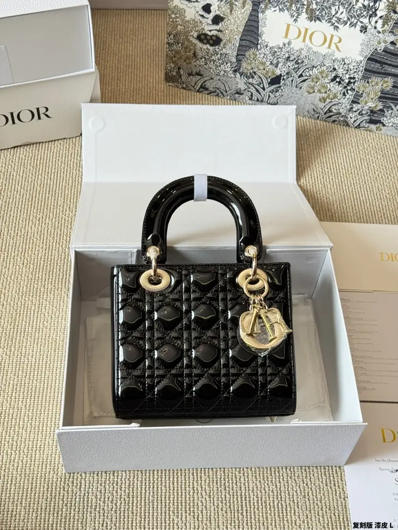 9456-75$-DIOR gallery