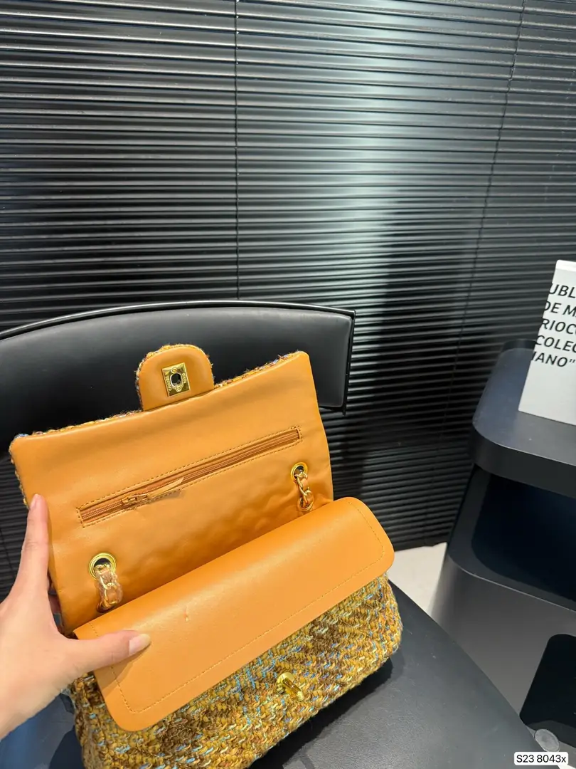 9485-67$-CHANEL gallery