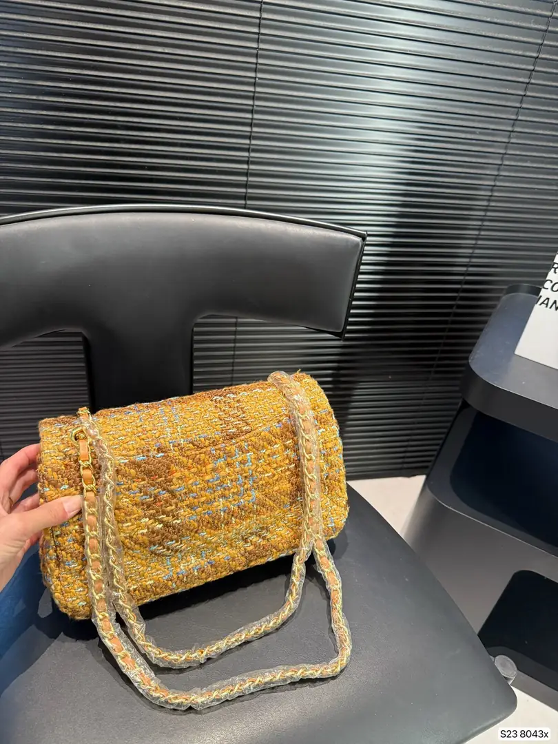 9485-67$-CHANEL gallery