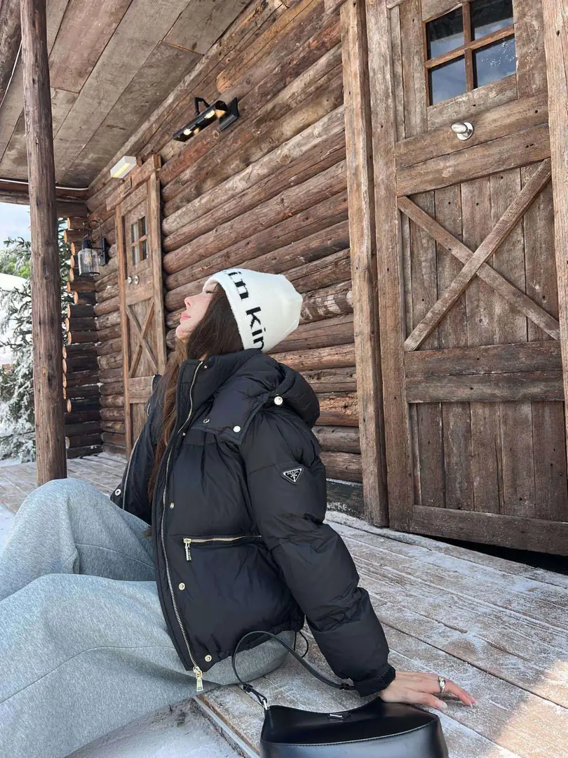 9515-79.9$-PRADA gallery