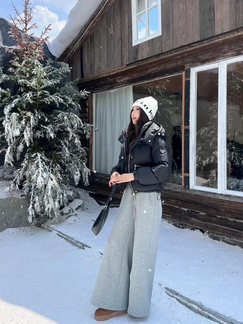 9515-79.9$-PRADA gallery