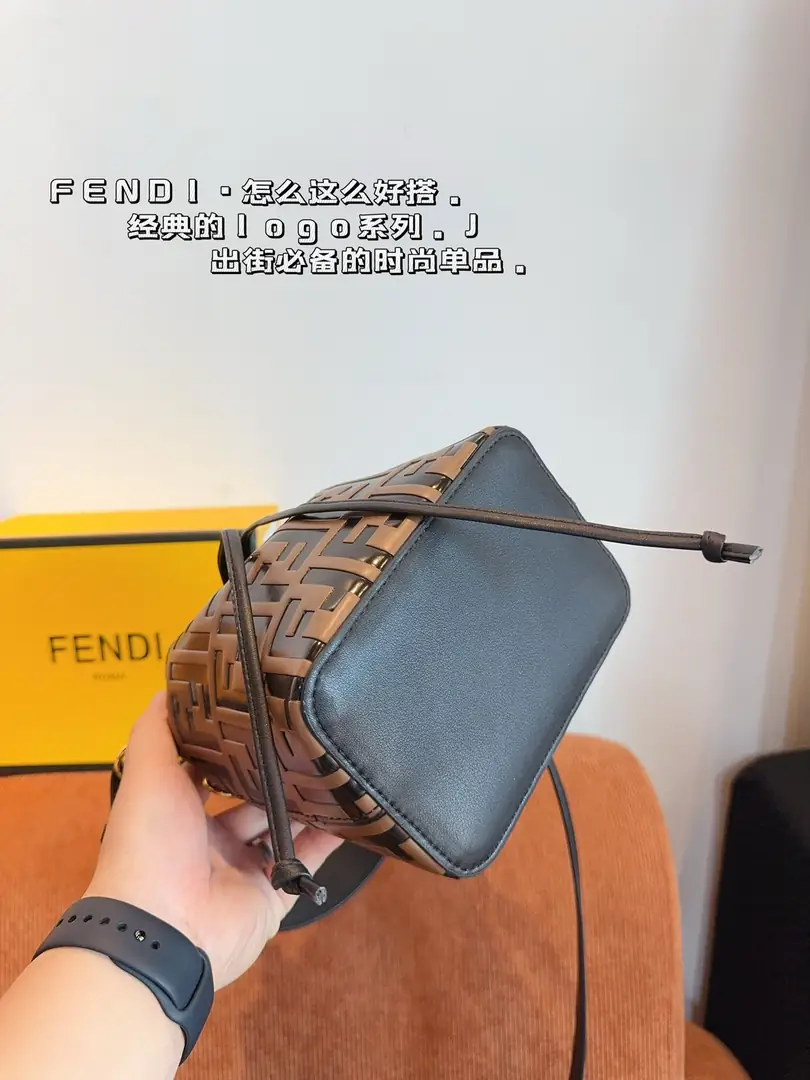 9532-58$-FENDI gallery