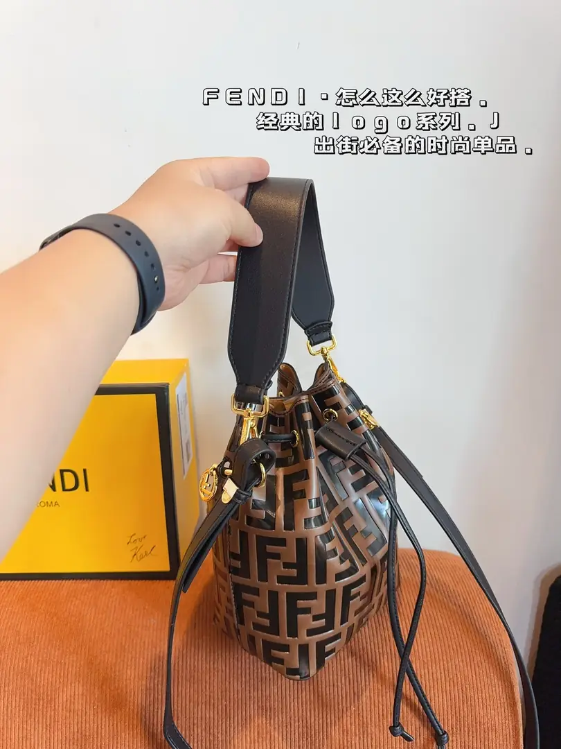 9532-58$-FENDI gallery