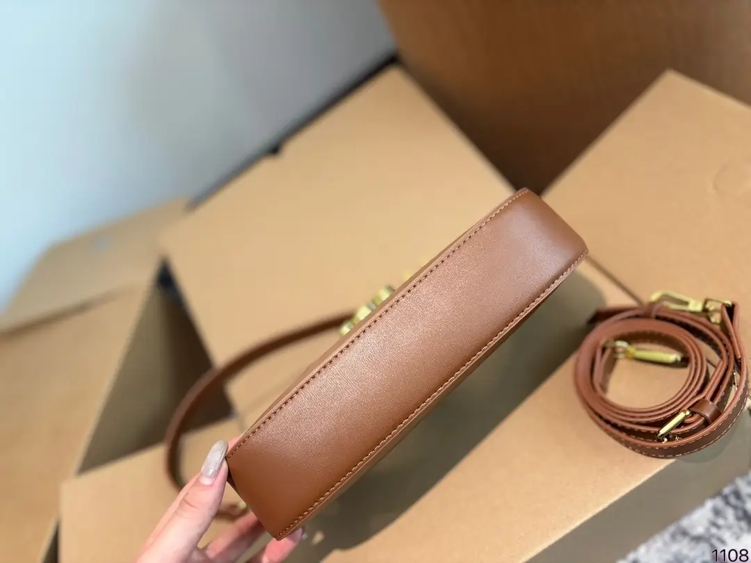 9533-57$-CELINE gallery