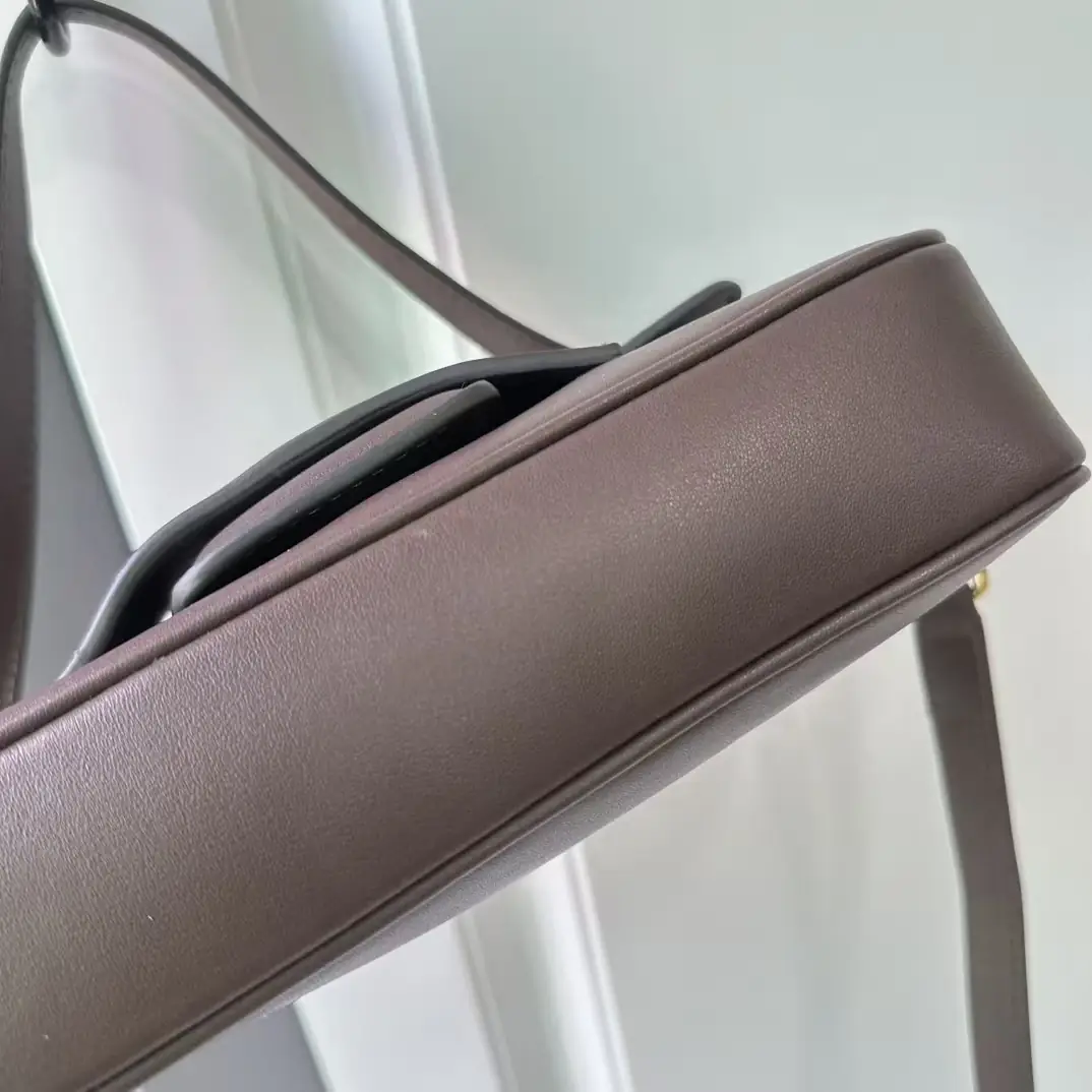 9550-88$-MIUMIU gallery