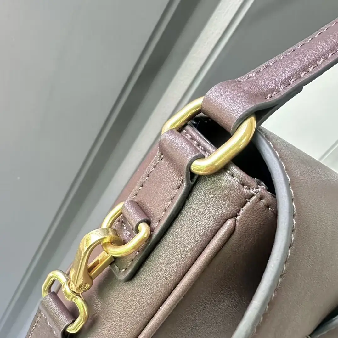 9550-88$-MIUMIU gallery