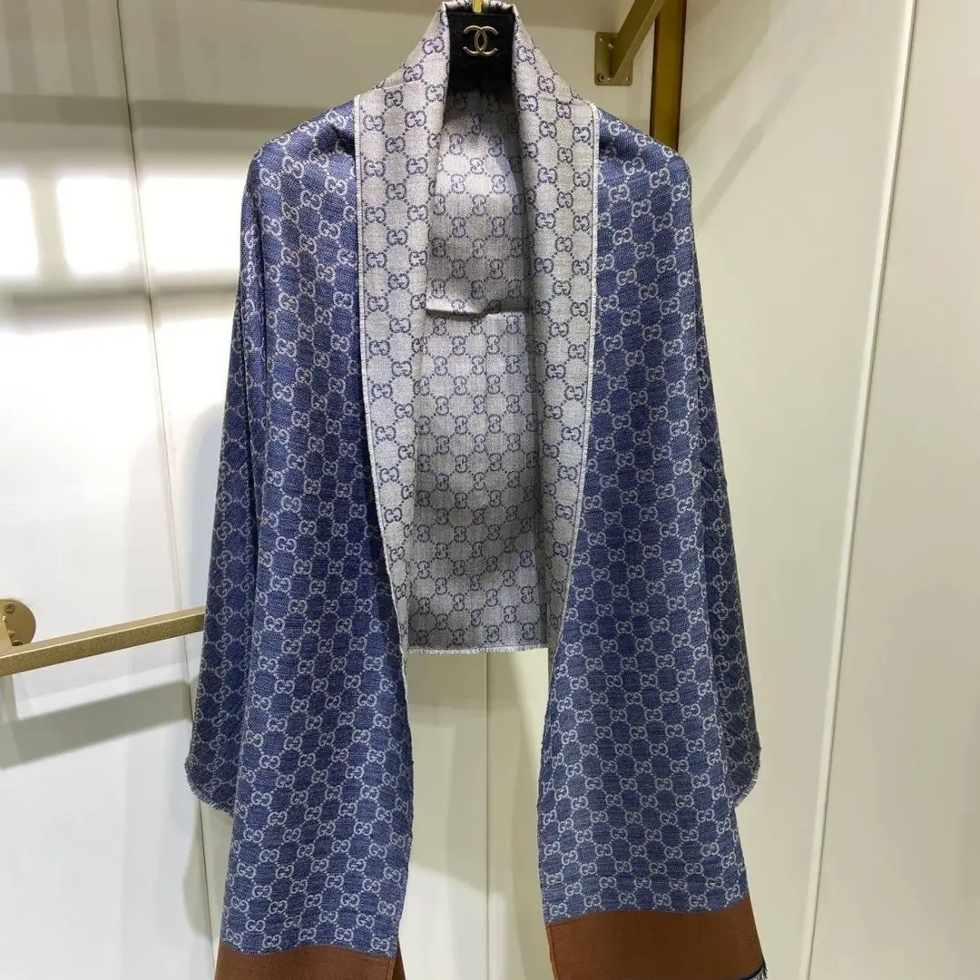 9639-32$-GUCCI gallery