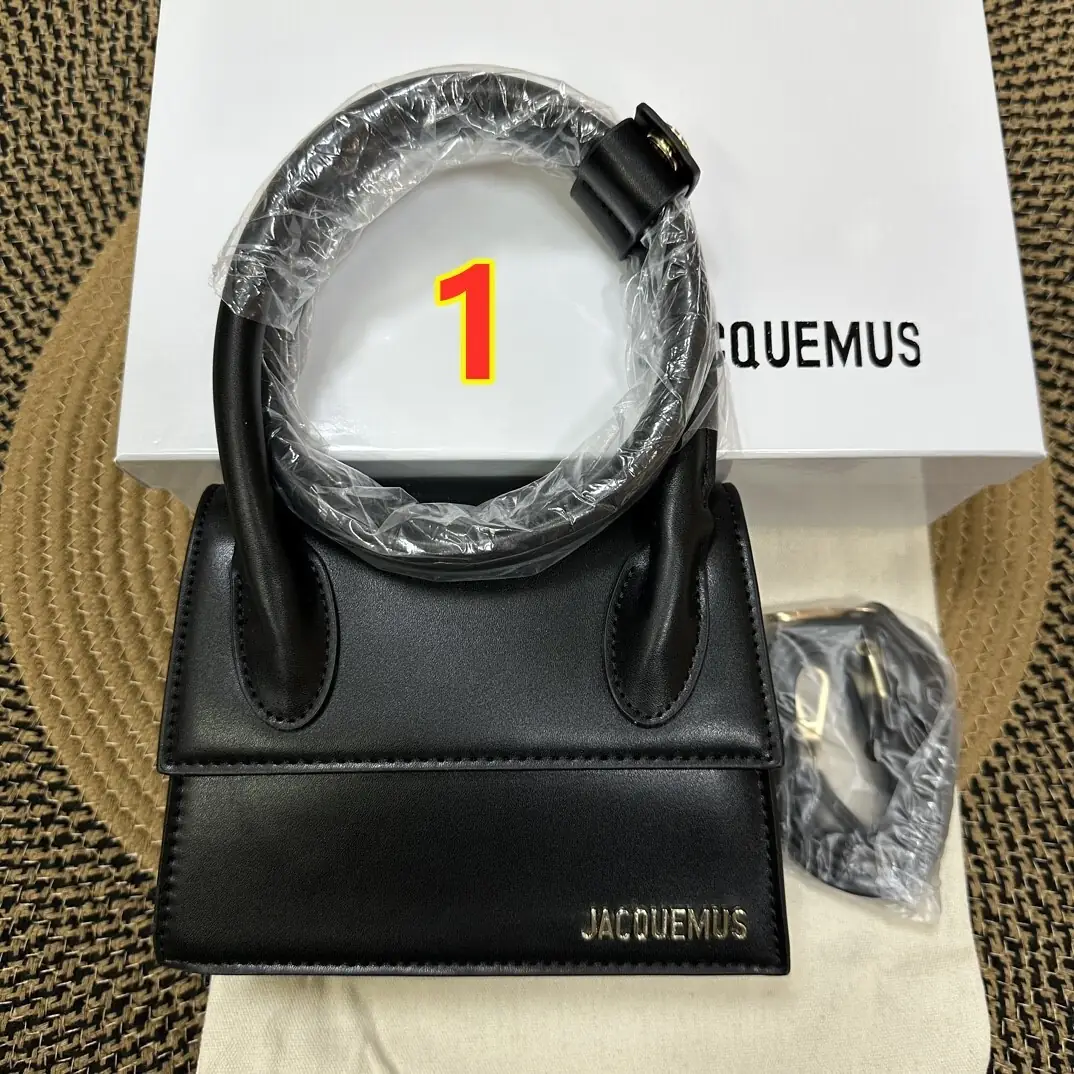 9660-57$-JACQUEMUS gallery
