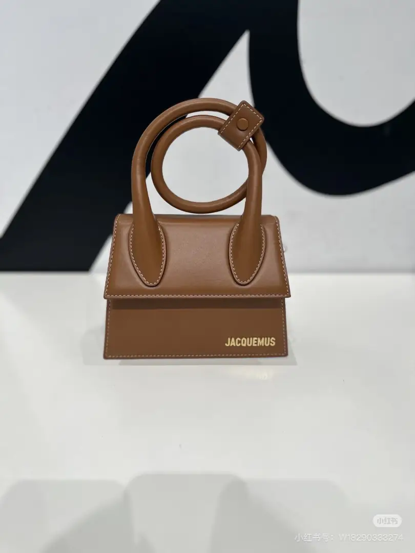 9660-57$-JACQUEMUS gallery