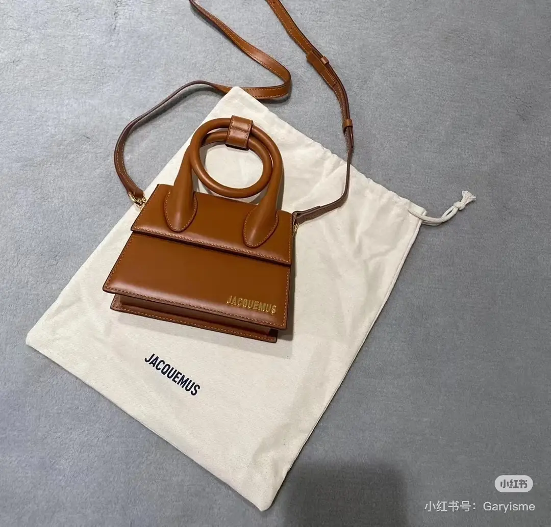 9660-57$-JACQUEMUS gallery