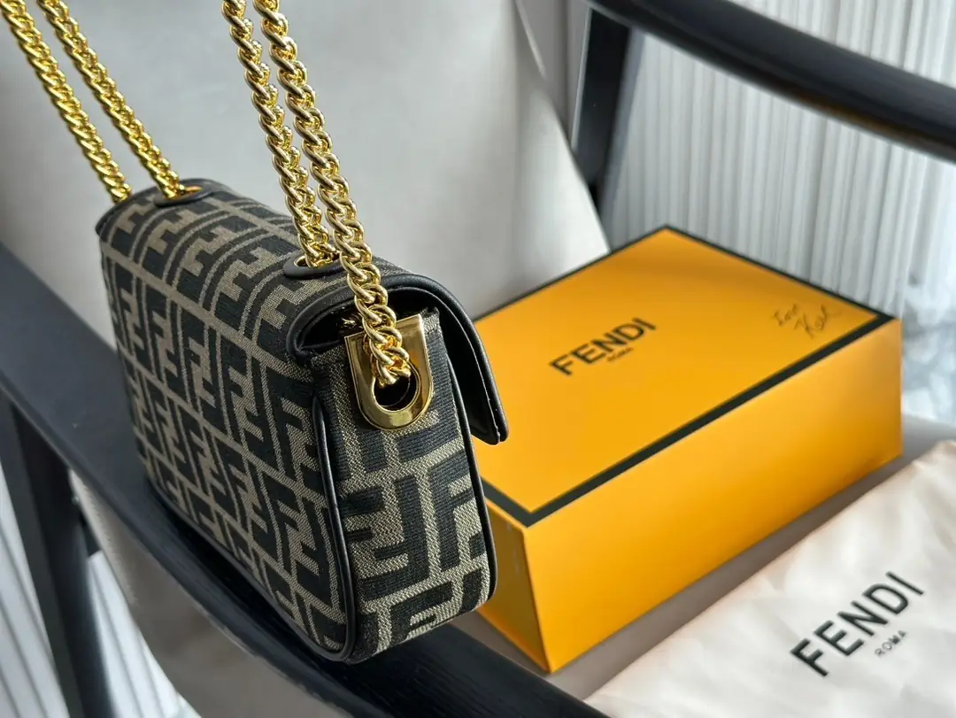 9662-75$-FENDI gallery
