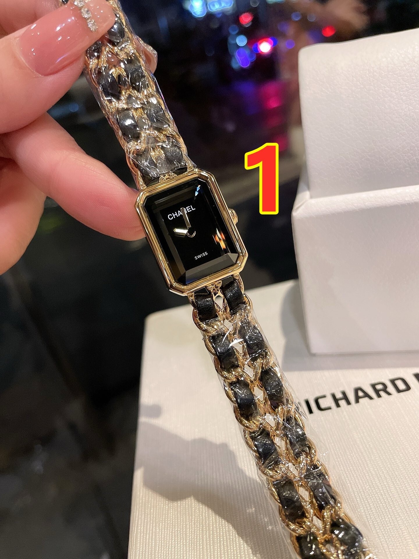 9678-125$-CHANEL gallery