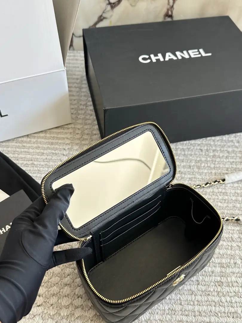 9693-61$-CHANEL gallery