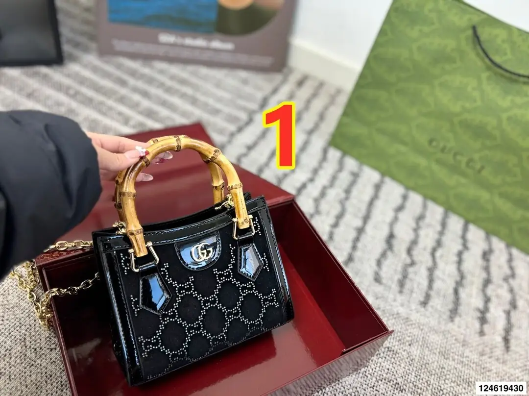 9700-69$-gucci gallery