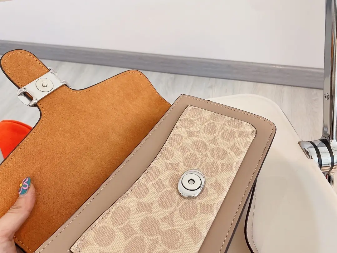 2976-62$-coach gallery