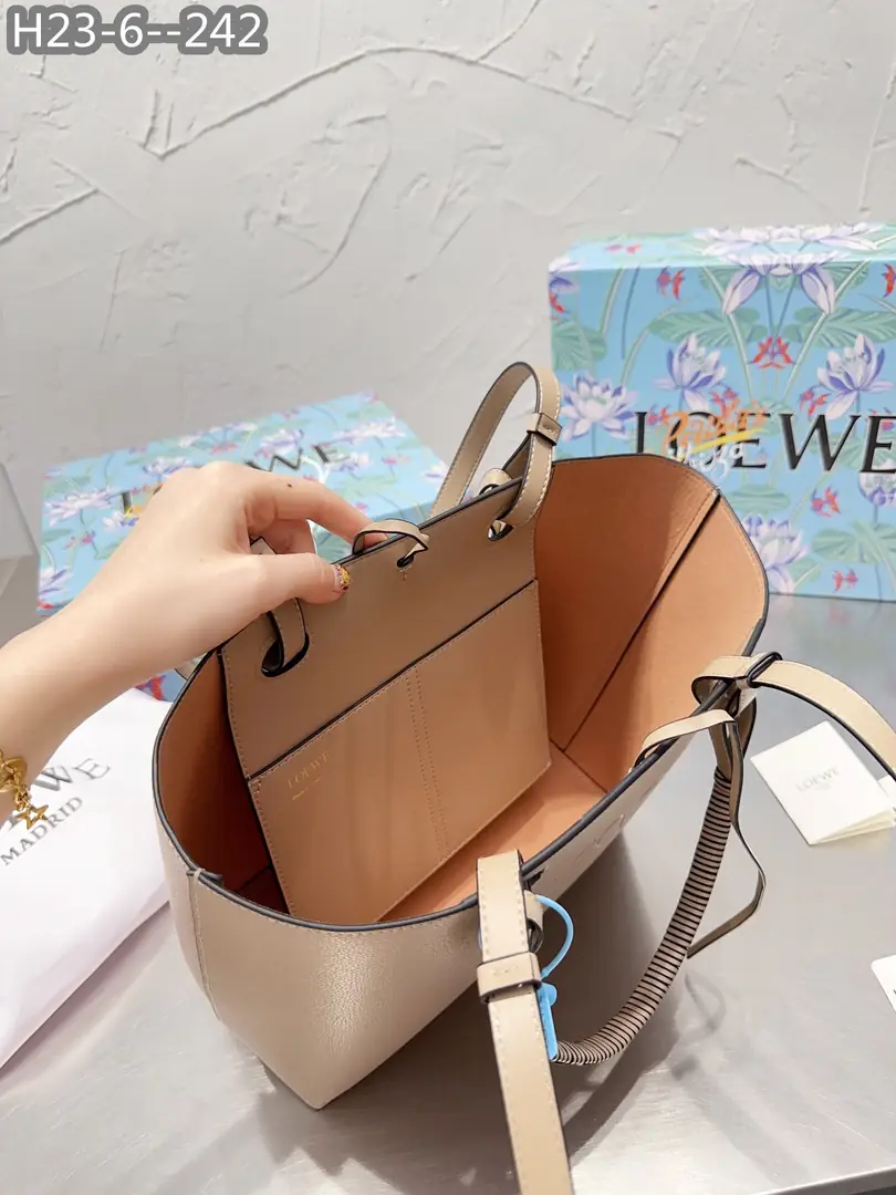 3475-64$-LOEVE gallery