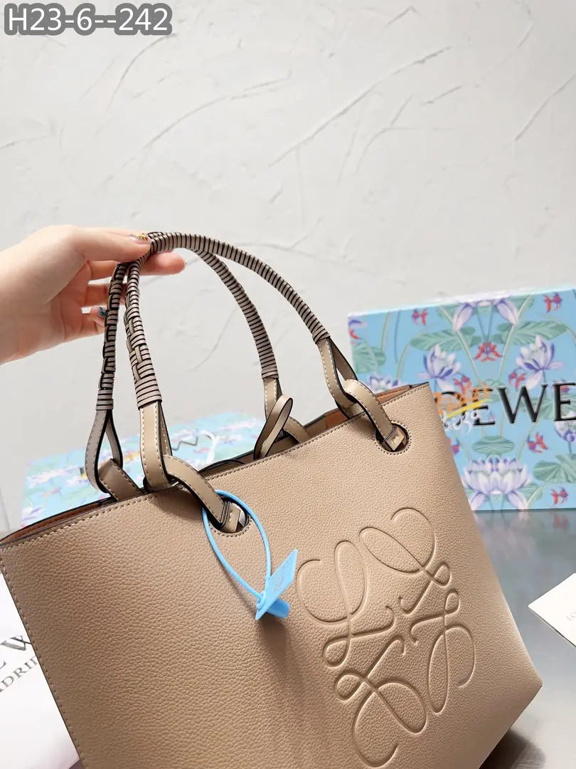 3475-64$-LOEVE gallery