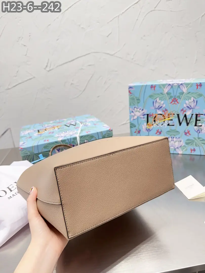 3475-64$-LOEVE gallery