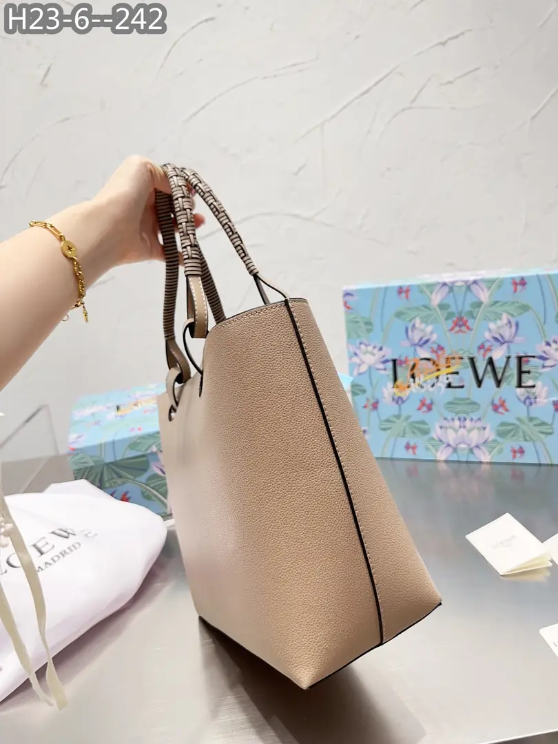 3475-64$-LOEVE gallery