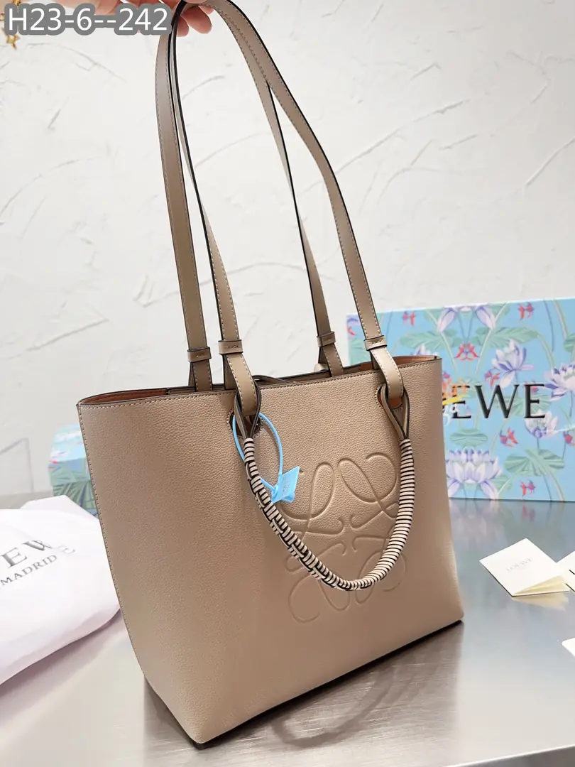 3475-64$-LOEVE gallery