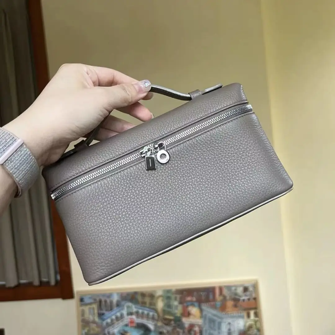 3760-65$--loropiana gallery