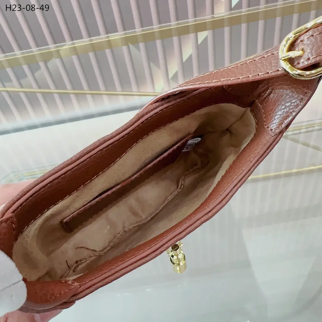 3790-58$-Gucci gallery