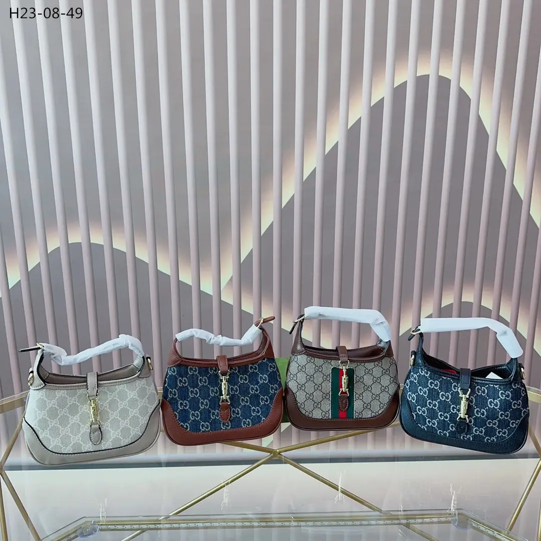 3790-58$-Gucci gallery