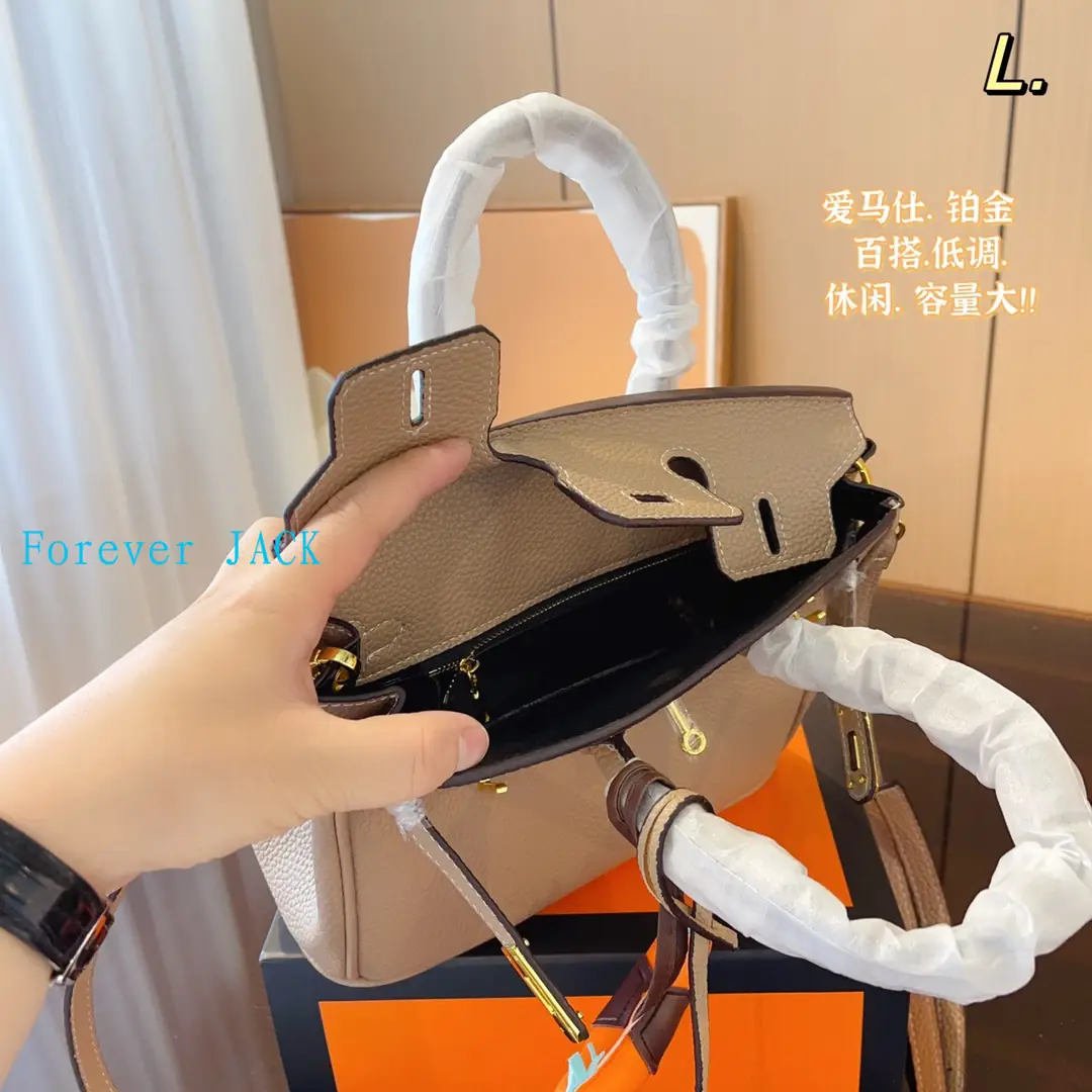 3981-68$-Hermès gallery