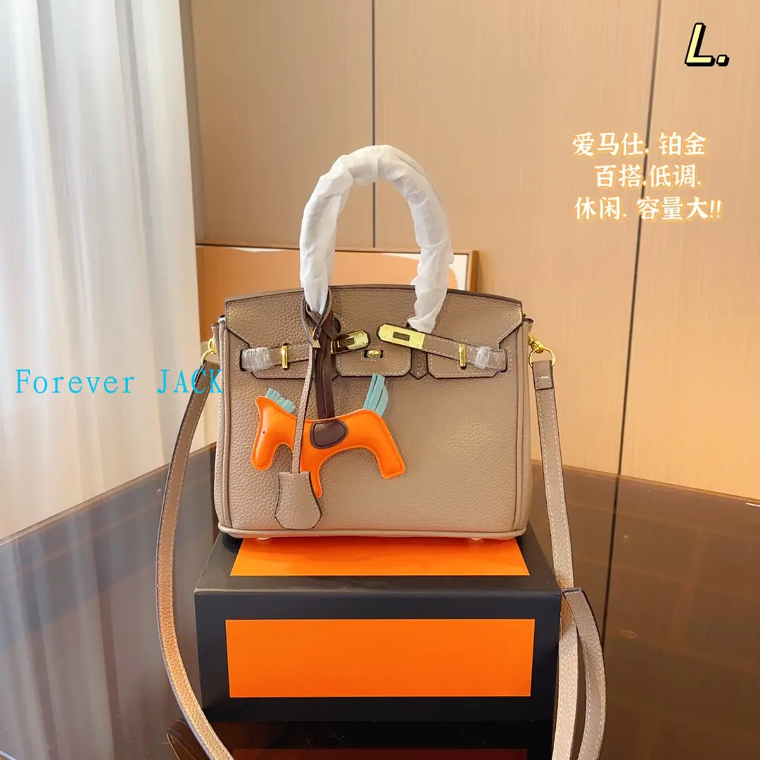3981-68$-Hermès gallery