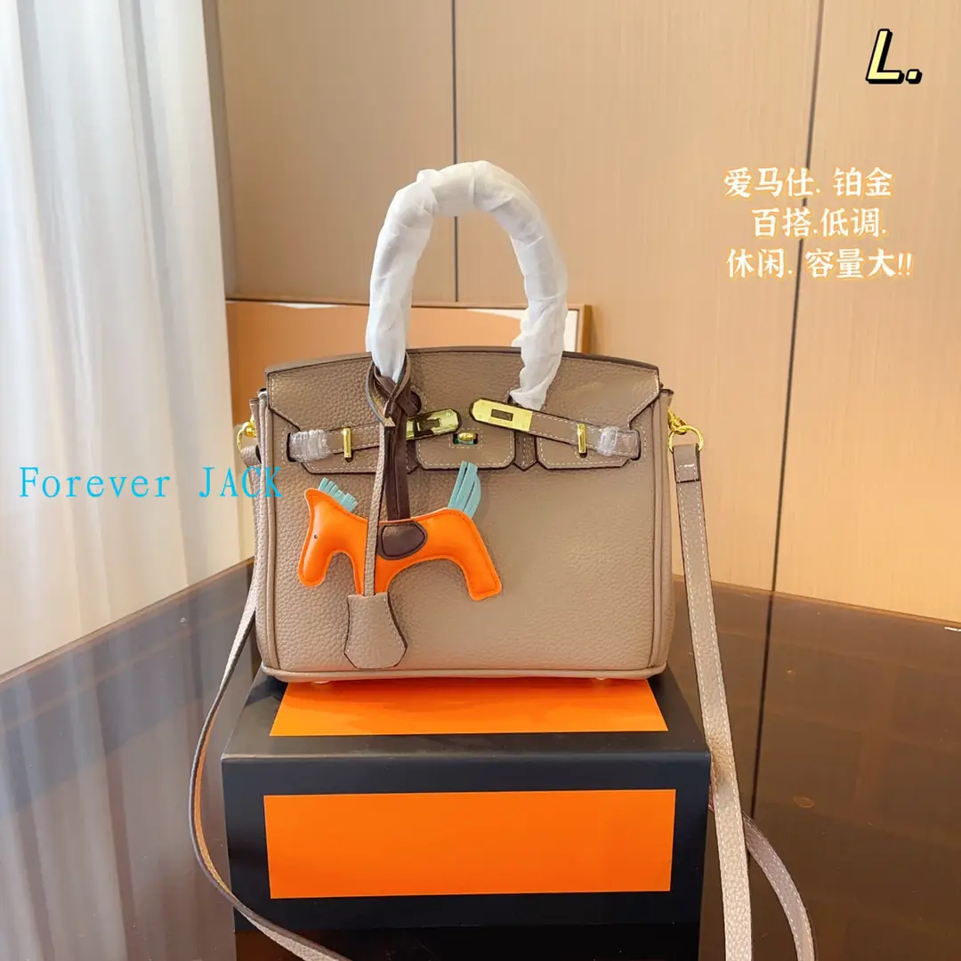 3981-68$-Hermès gallery