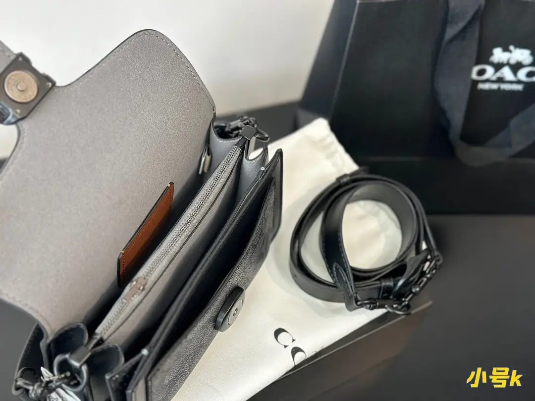 4455-63.8$-Coach gallery