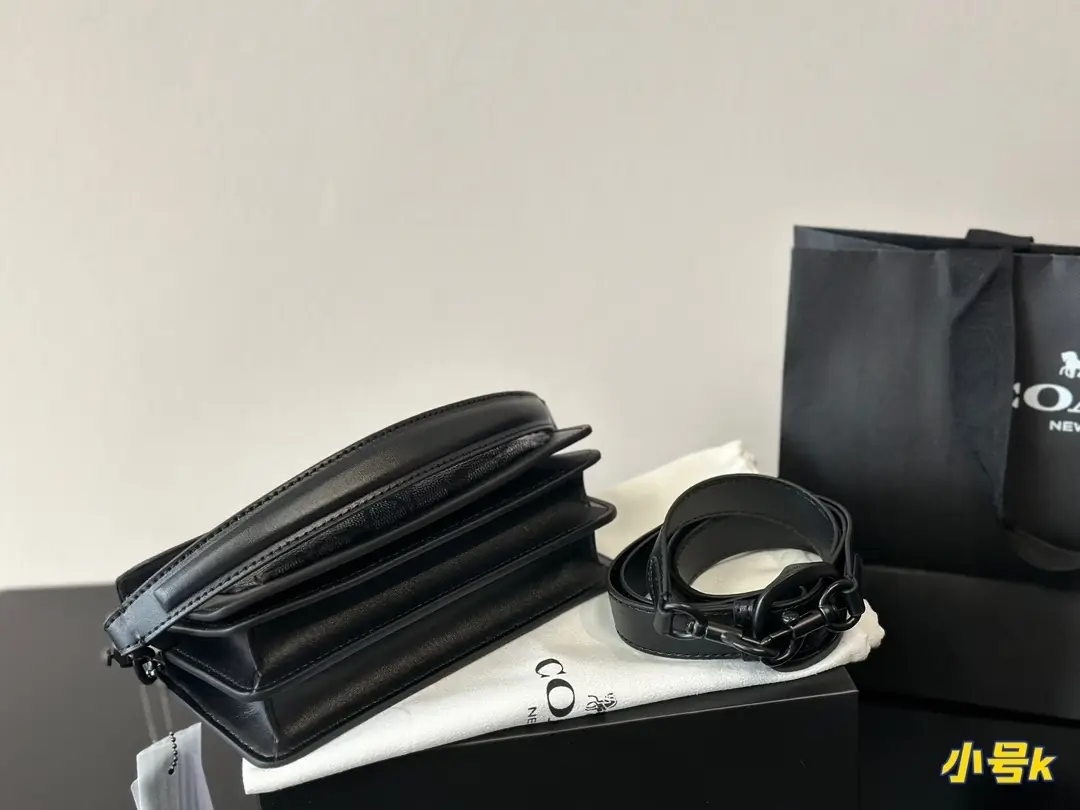 4455-63.8$-Coach gallery