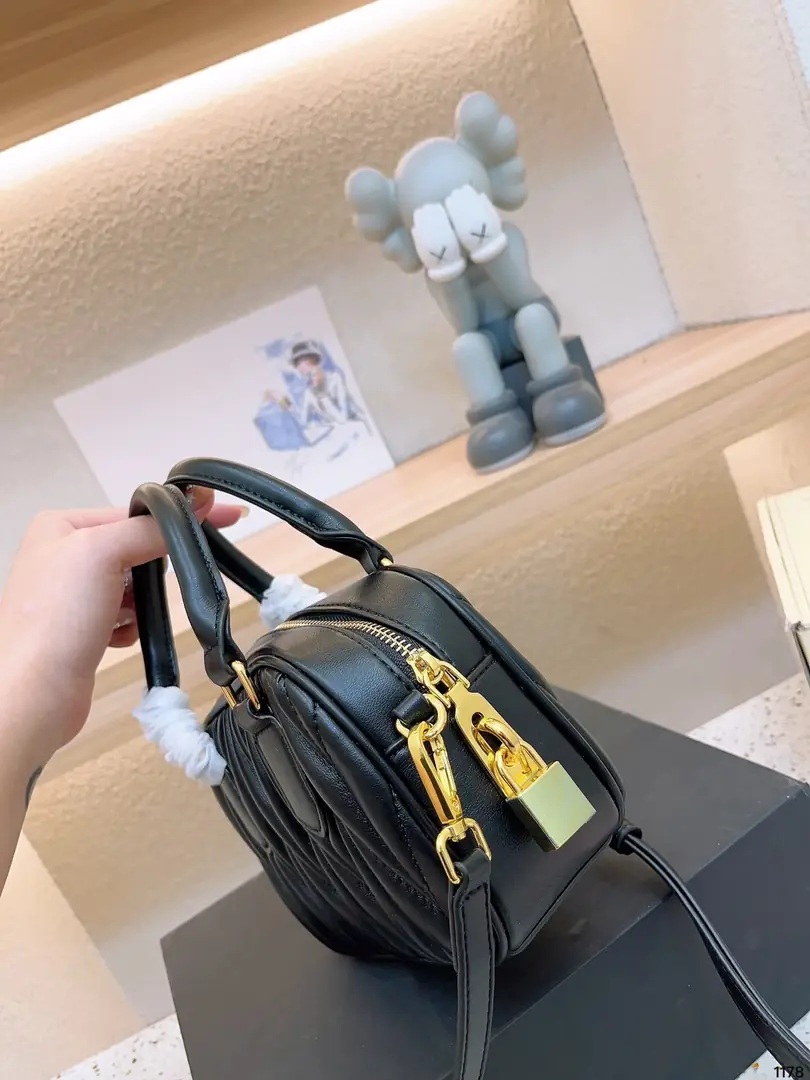 4619-55-miumiu gallery