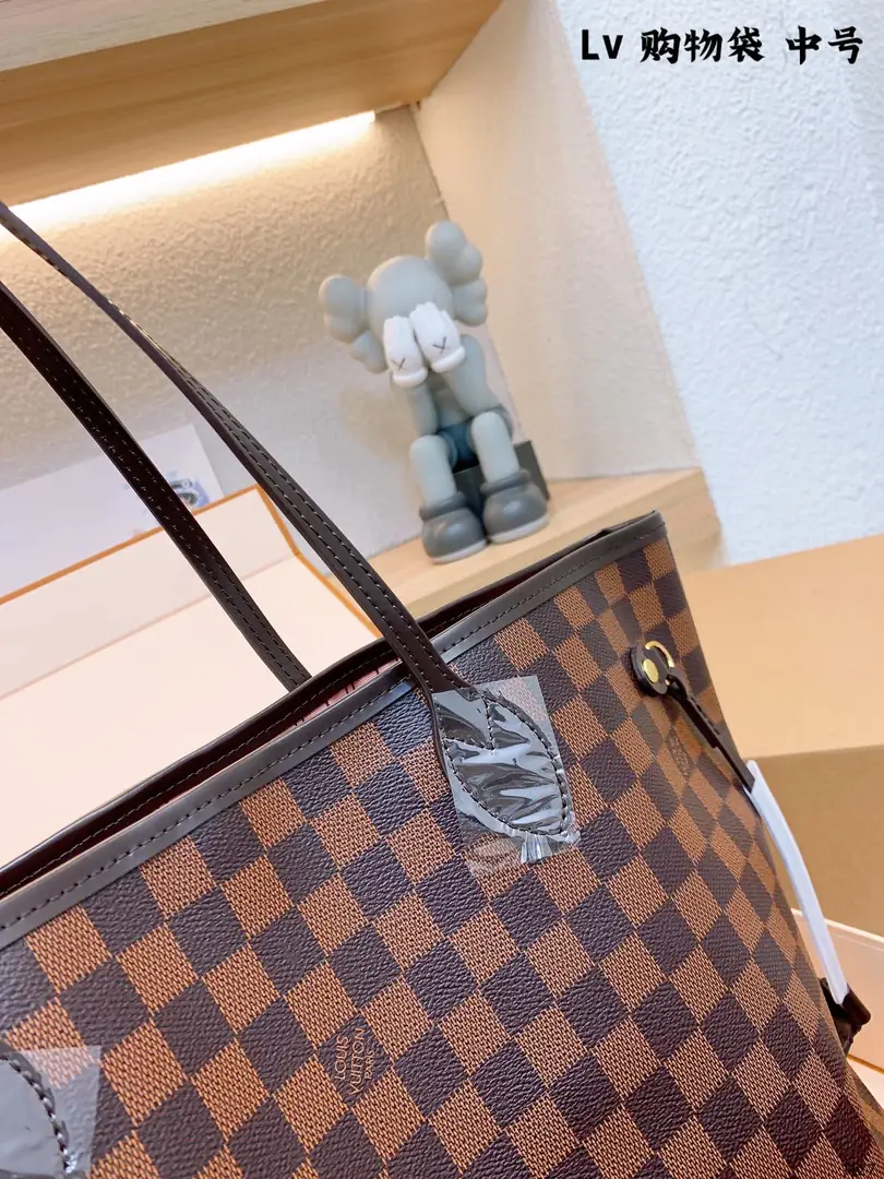 4661-62.88$-LV gallery