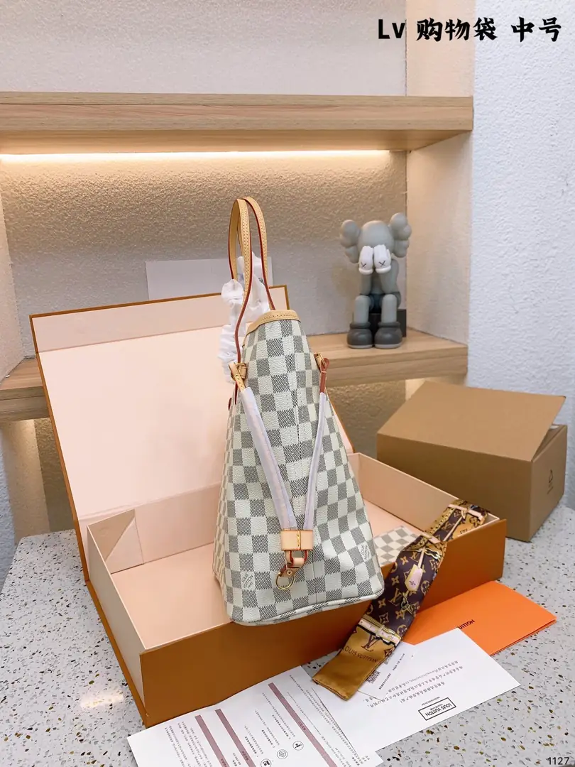 4661-62.88$-LV gallery