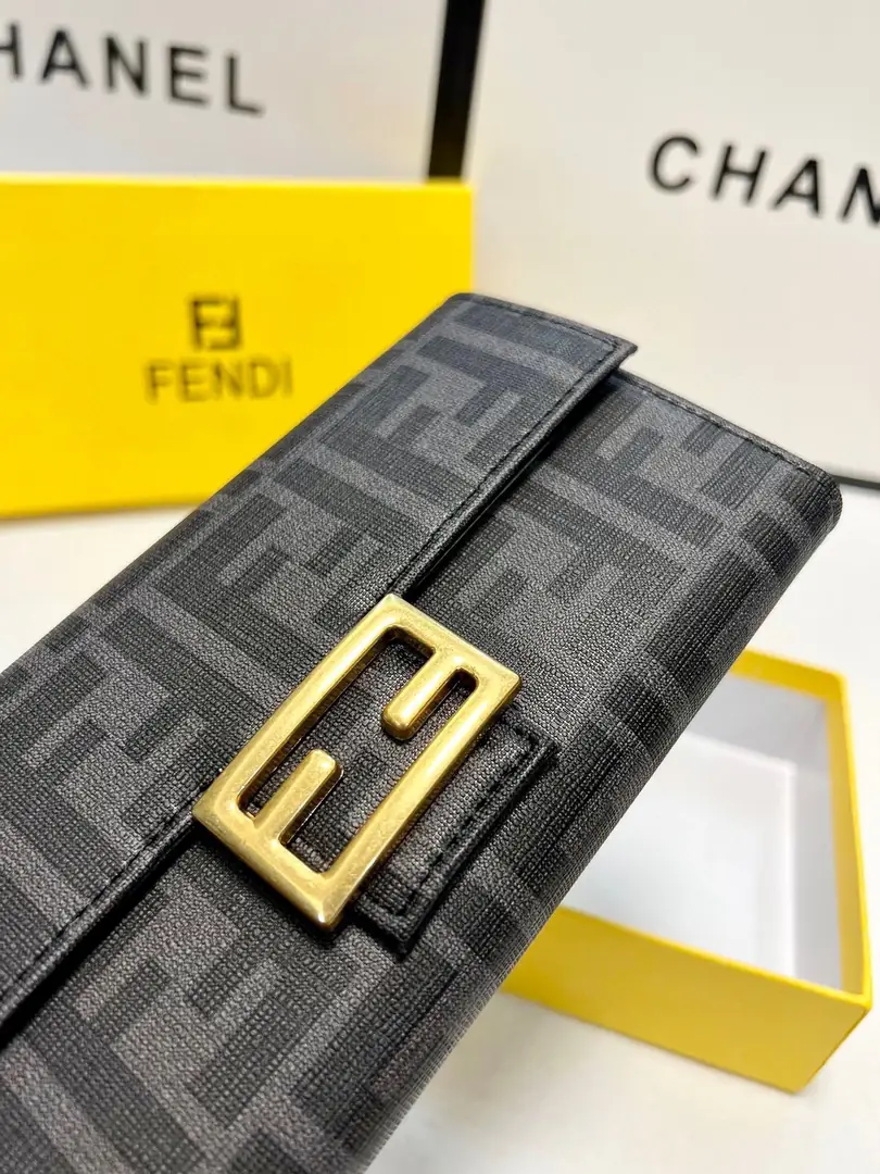 4676-49.99$-FENDI gallery