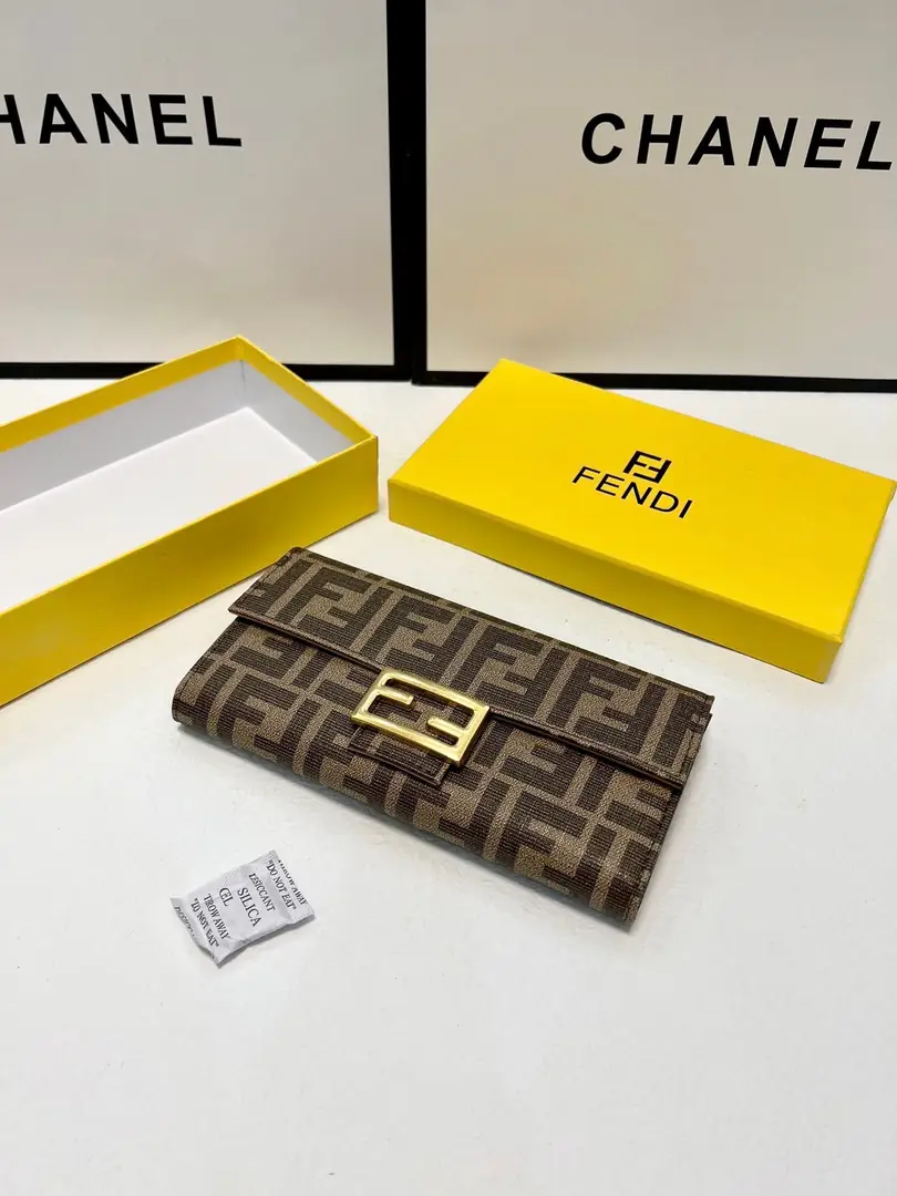 4676-49.99$-FENDI gallery