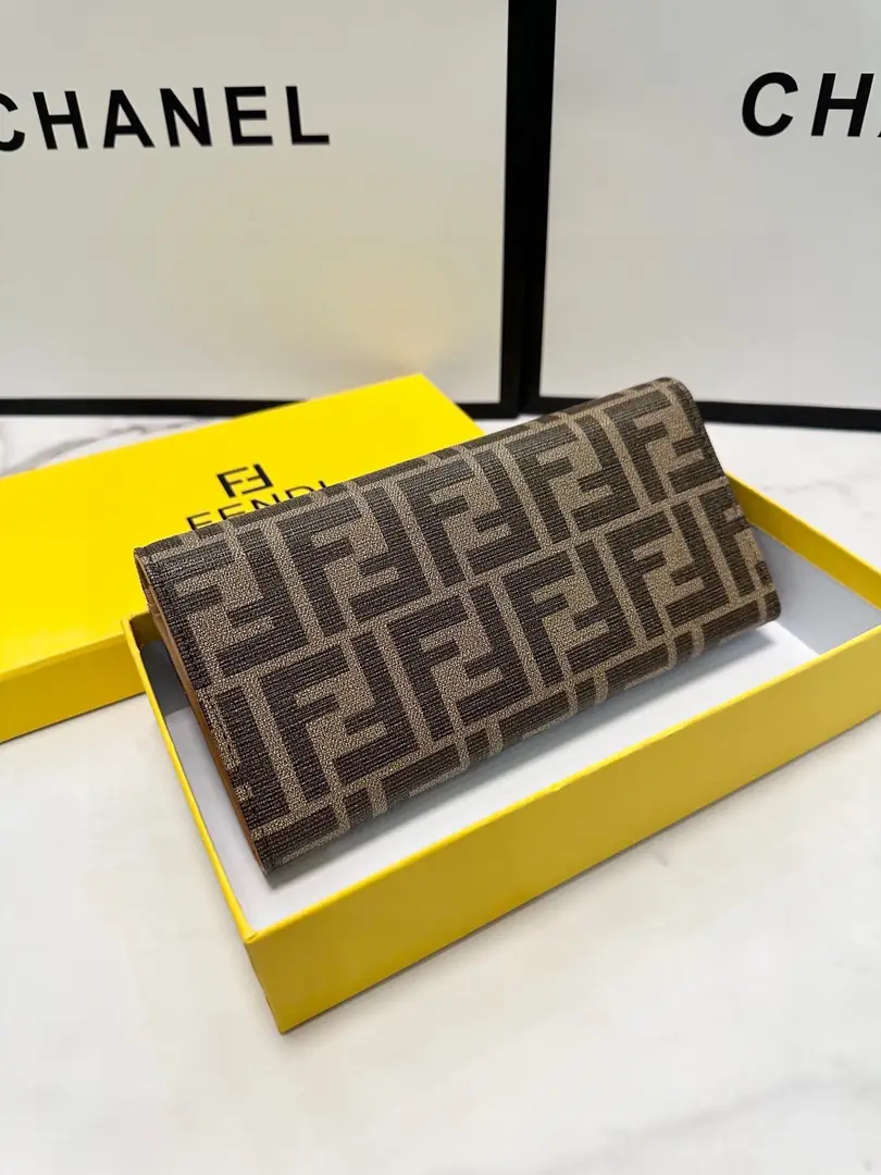 4676-49.99$-FENDI gallery