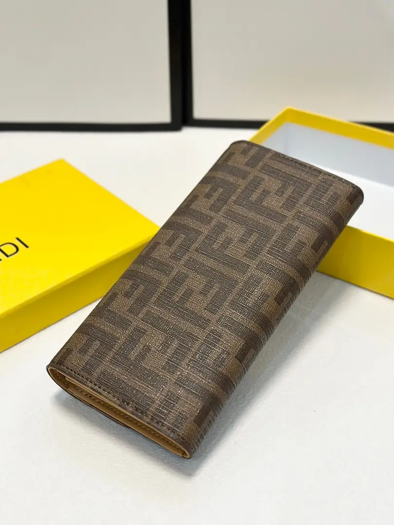 4676-49.99$-FENDI gallery