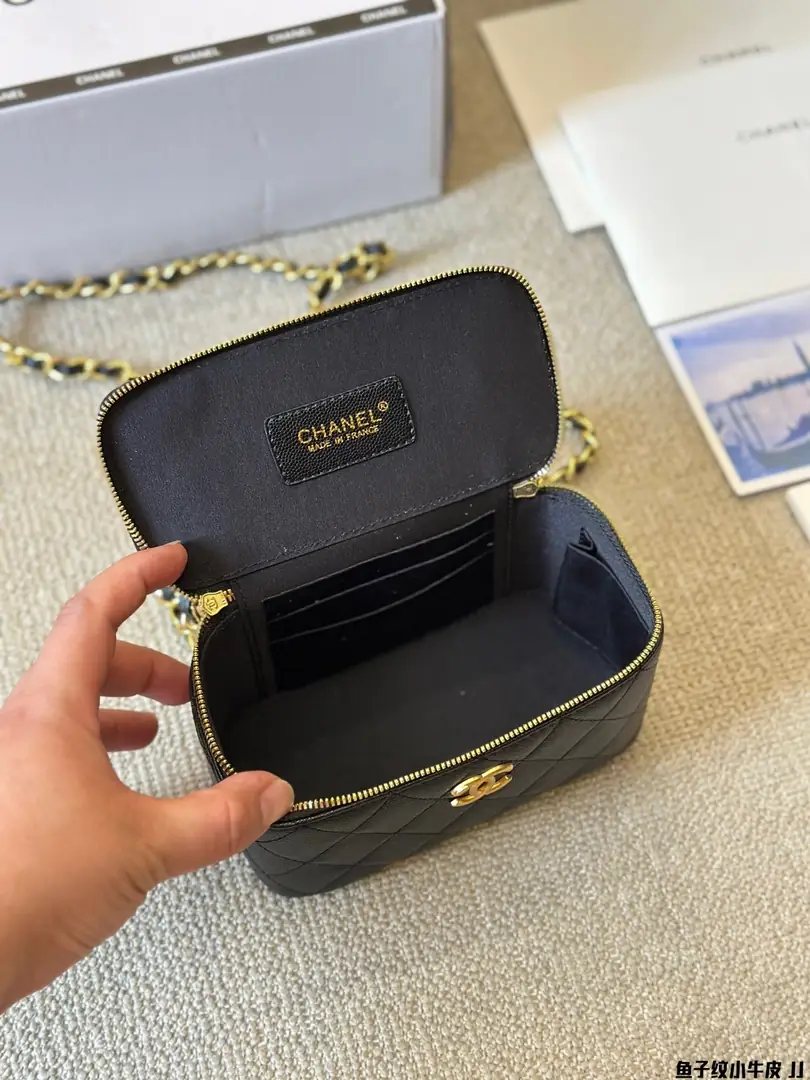 4715-57.66$-CHANEL gallery